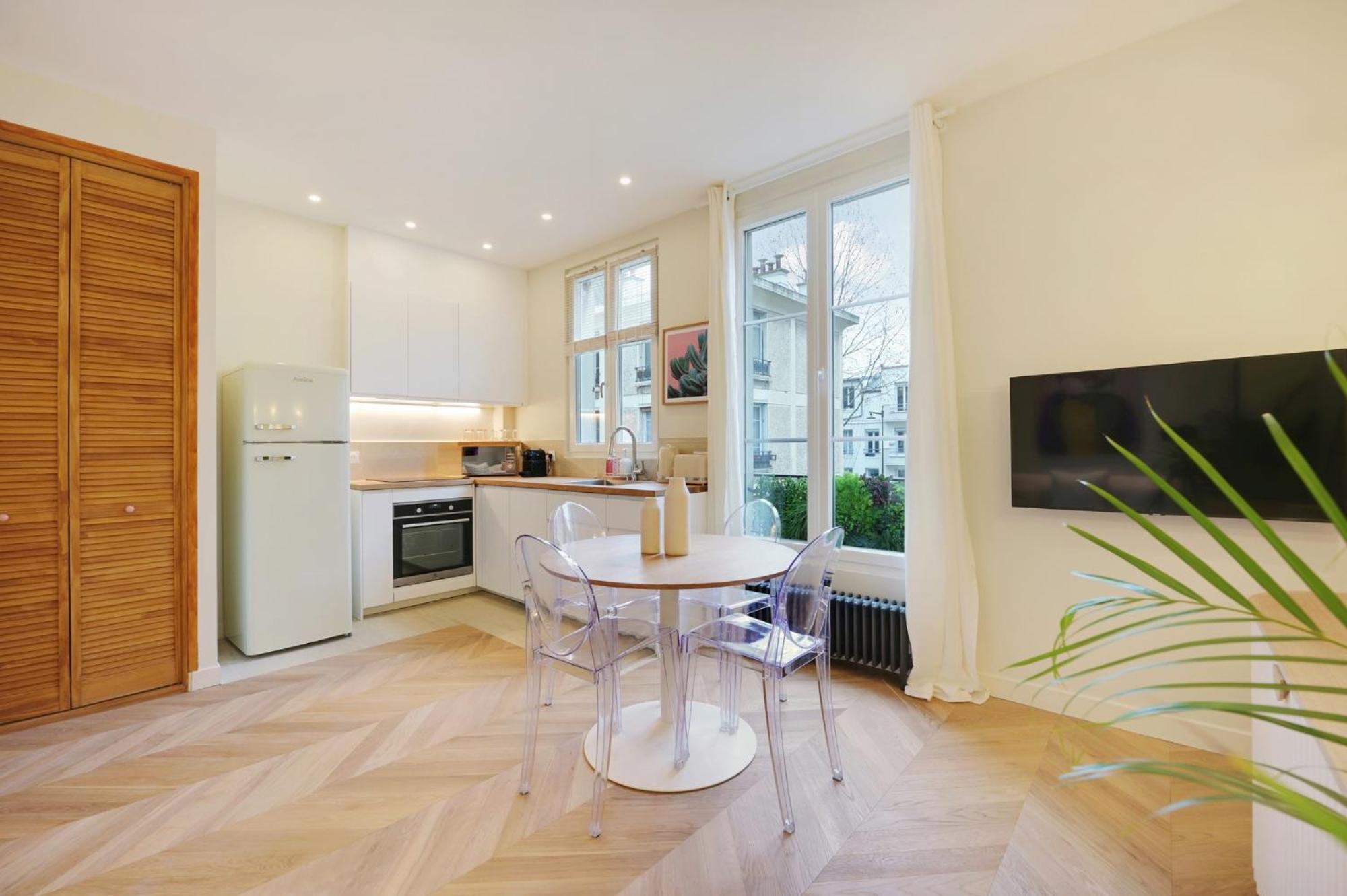 Comfy Suite By Les Maisons De Charloc Homes Boulogne-Billancourt Extérieur photo